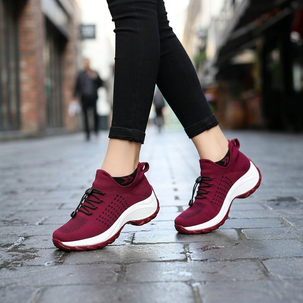 Emilia Women's Cushioned Sneakers