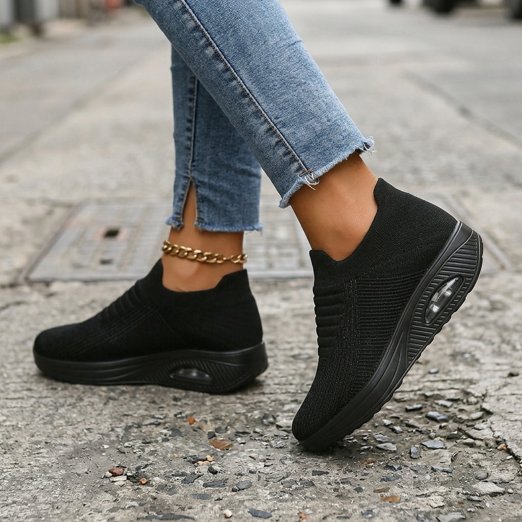 Vittoria Walking Sneakers