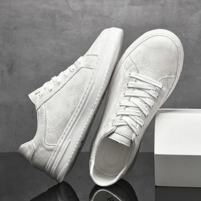 Belmont | Classic Leather-Like Sneaker