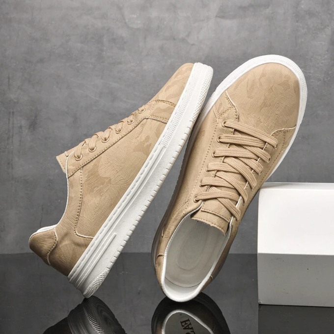 Belmont | Classic Leather-Like Sneaker