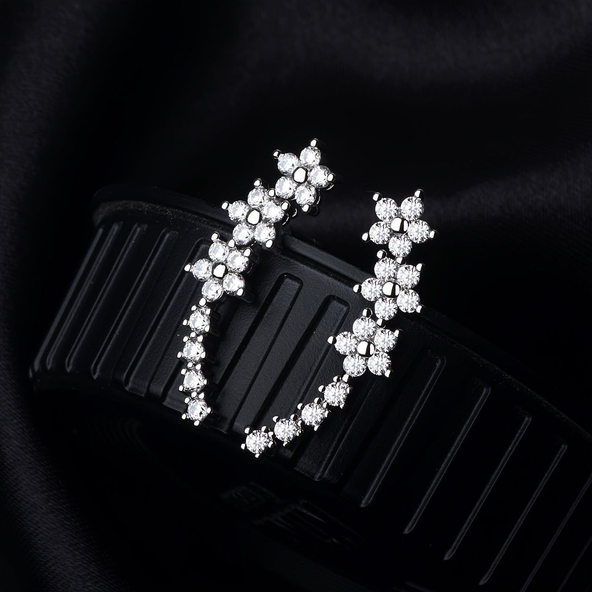 Flowers | Timeless floral earrings