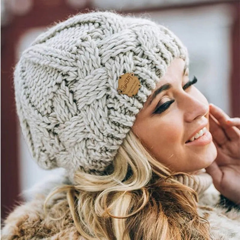 Women's Chunky Cable Knit Beanie Hat, Textured