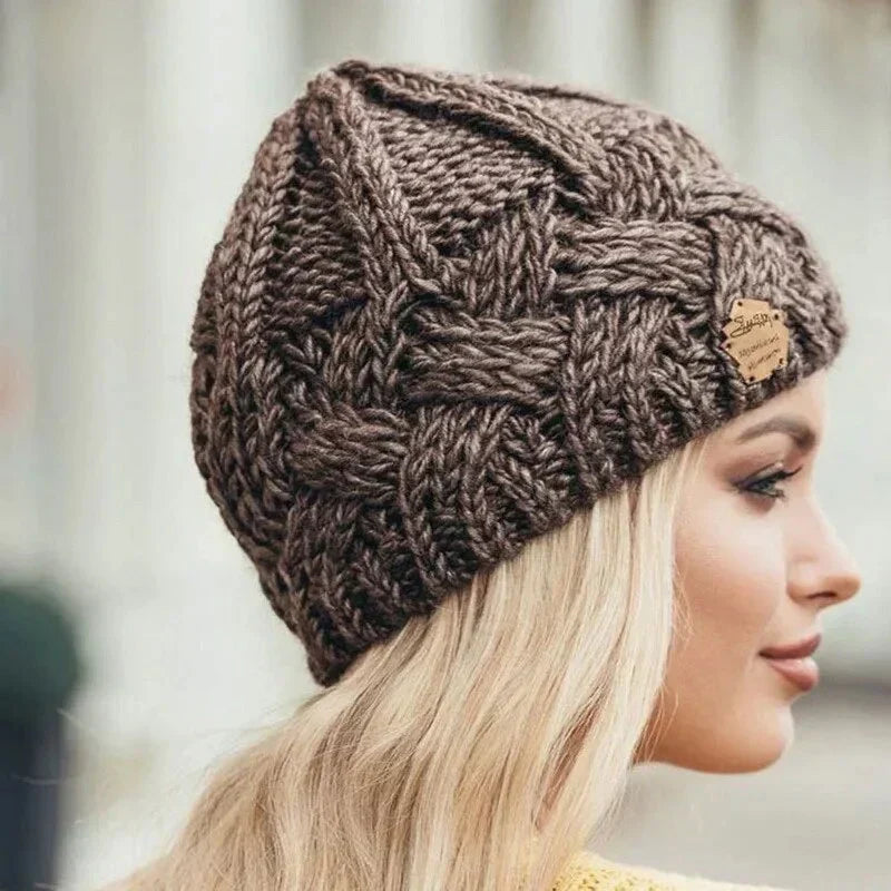 Women's Chunky Cable Knit Beanie Hat, Textured