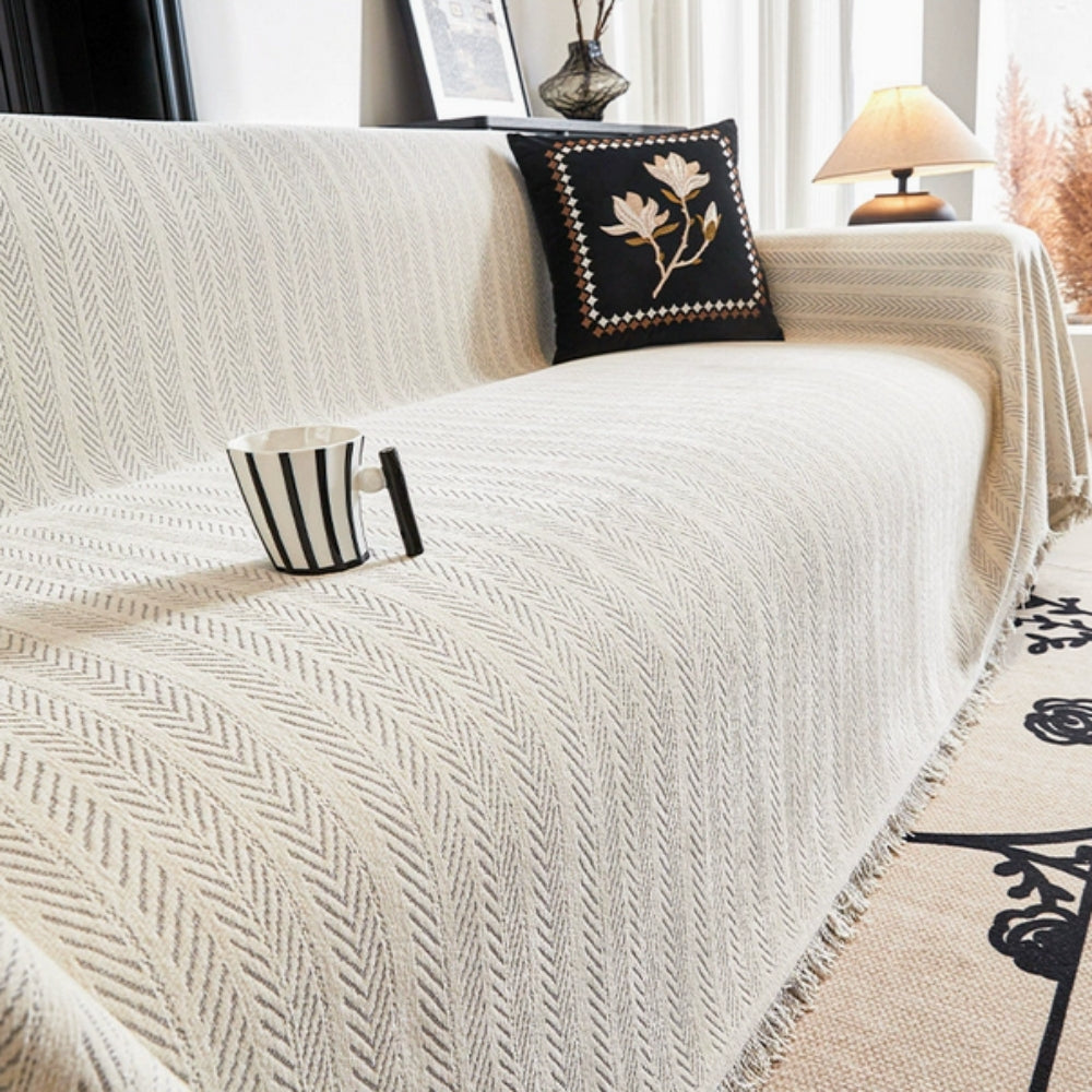 Chic Fringed Herringbone Throw Blanket for Living Room Decor