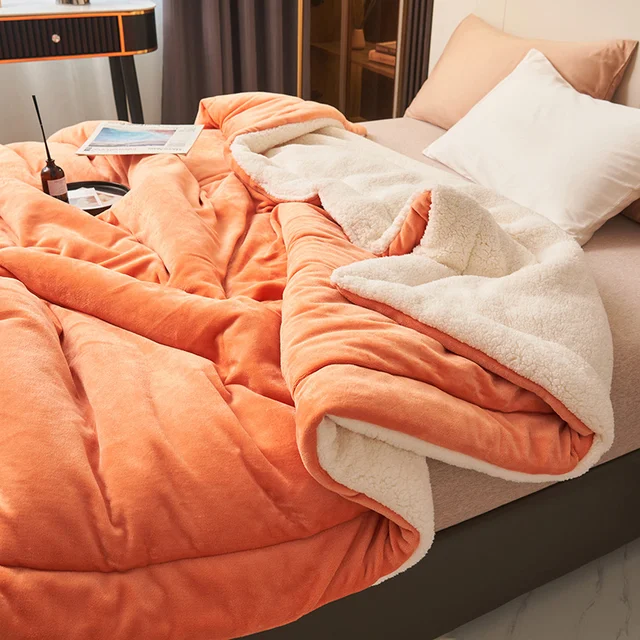 Cozy Double-Sided Plush Fleece Blanket with Sherpa and Quilted Design