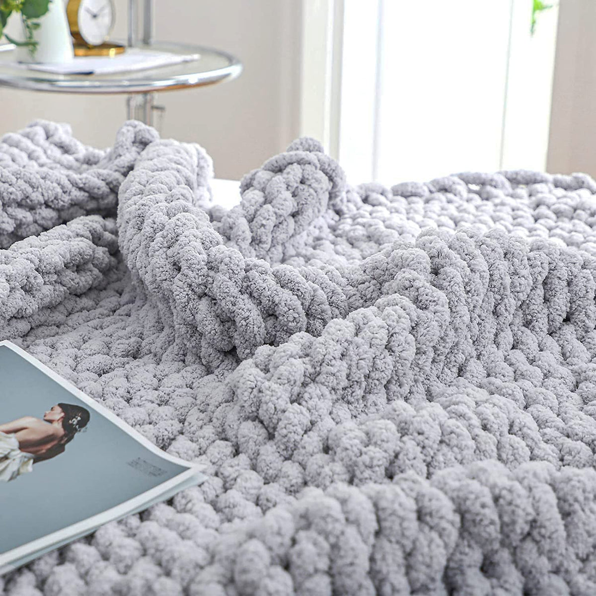 Cozy Thick Woven Blanket for Sofa and Bed