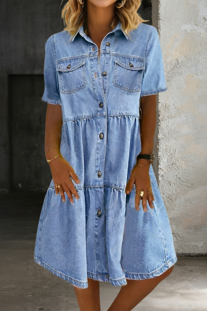Sofia | Relaxed and elegant light blue denim dress