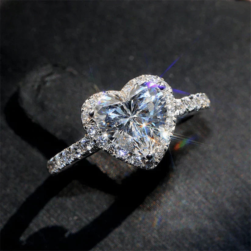 White Gold Statement Ring - Elegant Coralia Amouré Design