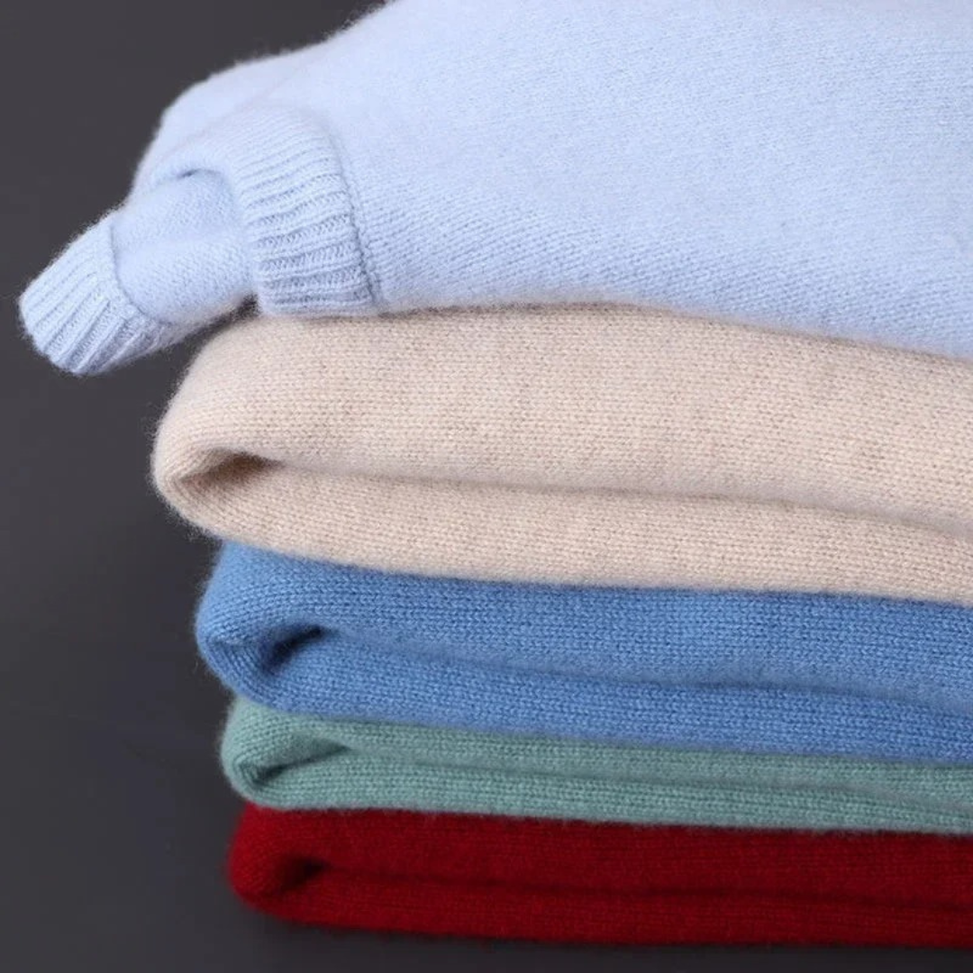 Jonathan® · Round-Neck Cashmere Sweater