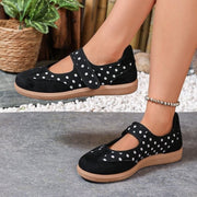 Black dots