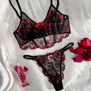 Black/Red (Almost Sold Out)
