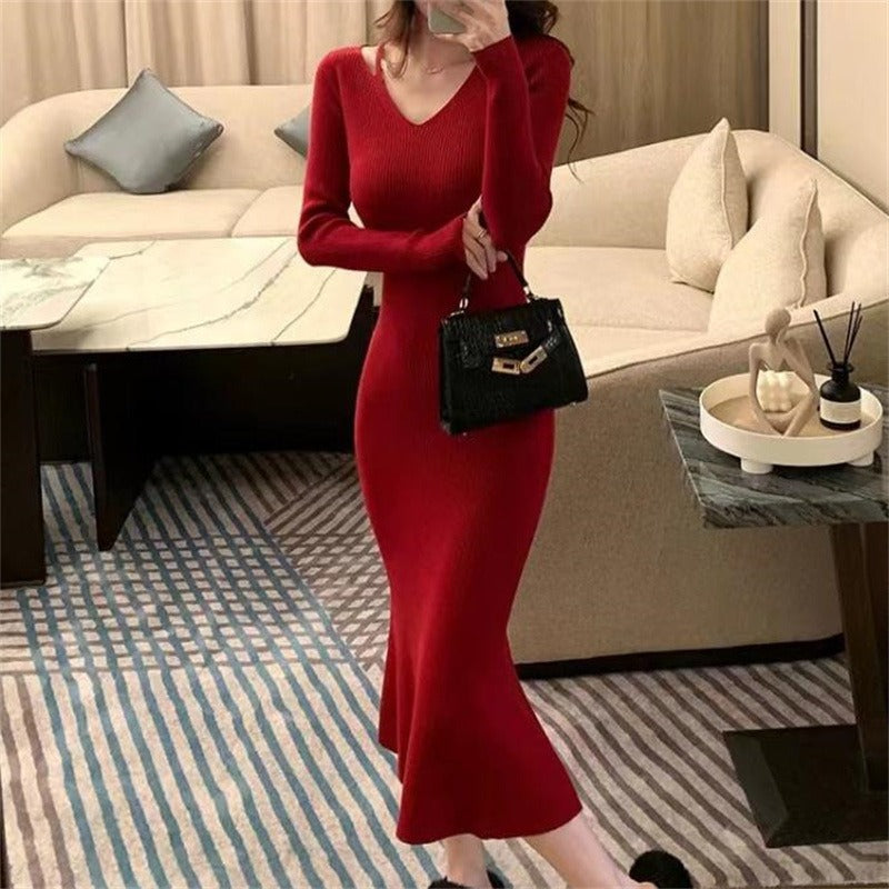 Women's Ribbed V-Neck Midi Dress with Long Sleeves