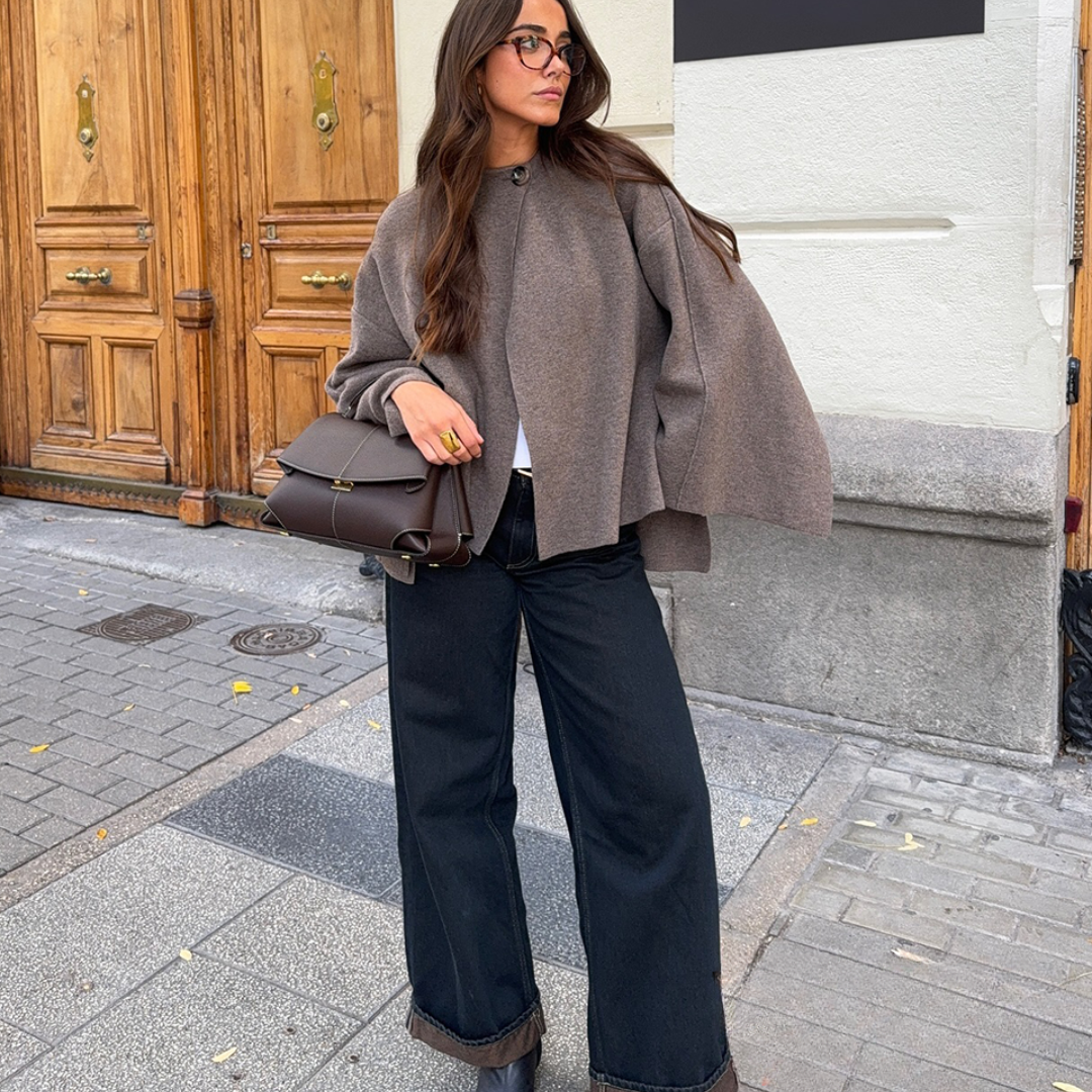 Women's Cape Coat with Wide Collar and Open Front