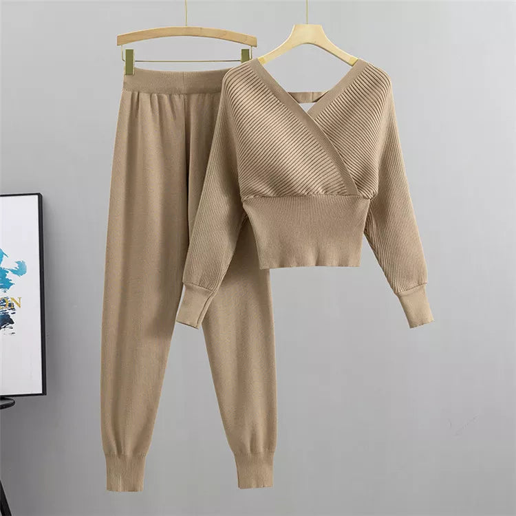 Women's Ribbed Knit Two-Piece Set with Backless Top
