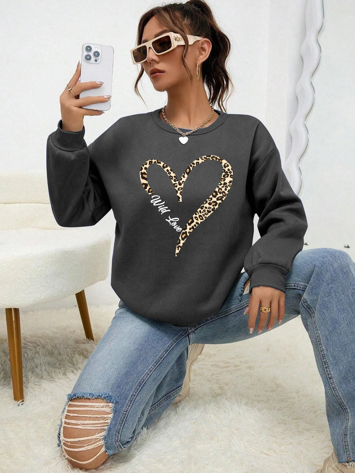 Women's Leopard Heart Graphic Sweatshirt, Crew Neck, Long Sleeves