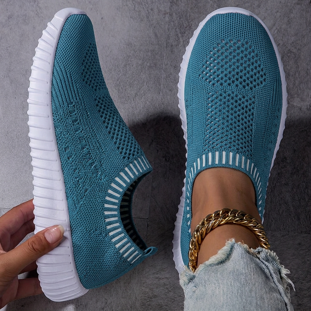 Ultra-lightweight non-slip sneakers