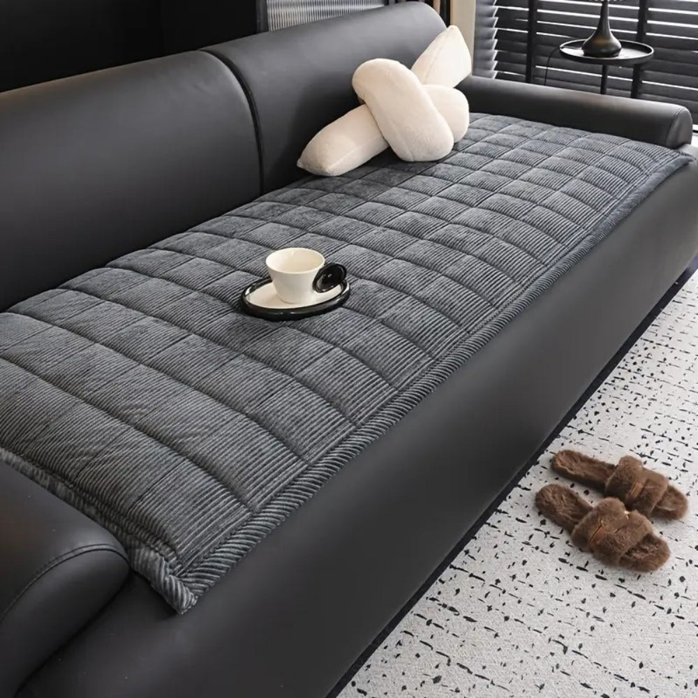Washable Quilted Sofa Throw for Living Room Protection and Decor