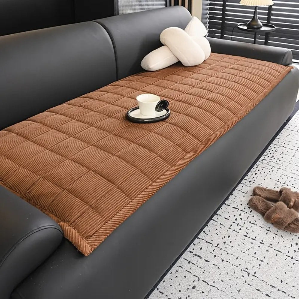 Washable Quilted Sofa Throw for Living Room Protection and Decor