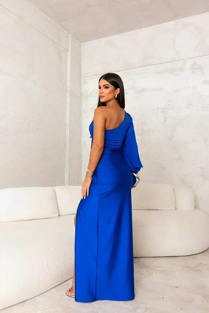 Zarra – Elegant One-Shoulder Maxi Dress