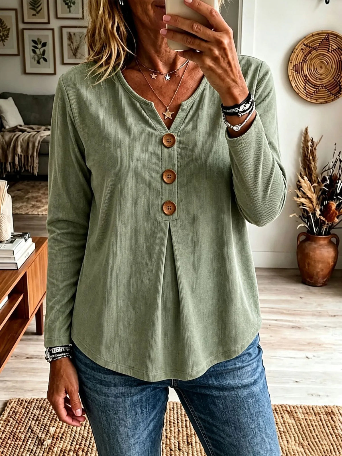 Clara | Women's Buttoned Caridgan