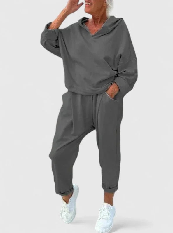 Comfortable hooded sweatshirt set
