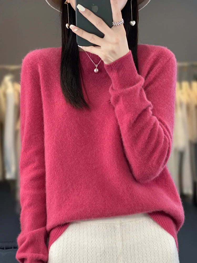 Women's comfortable crew neck knit sweater