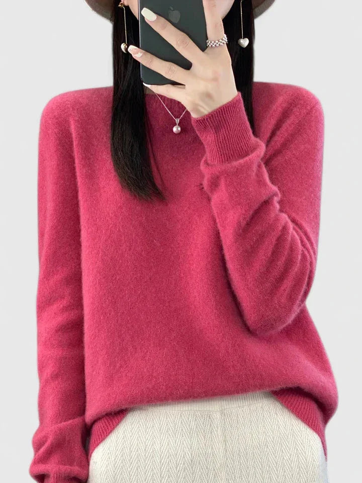 Women's comfortable crew neck knit sweater