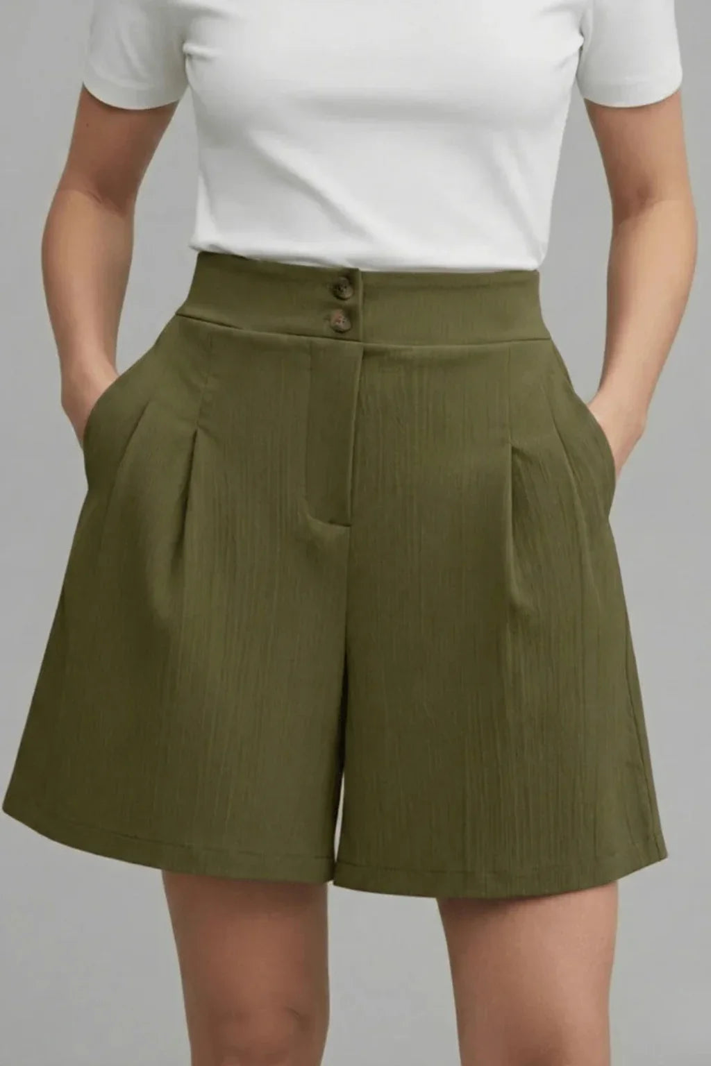 Eleanor | Baggy Tailored Pleated Bermuda Shorts with Button Front