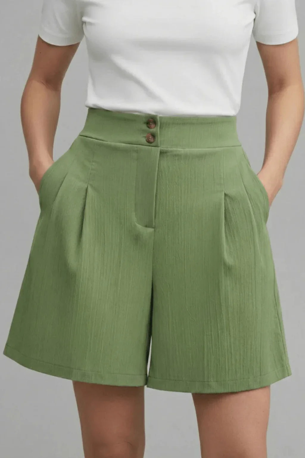 Eleanor | Baggy Tailored Pleated Bermuda Shorts with Button Front