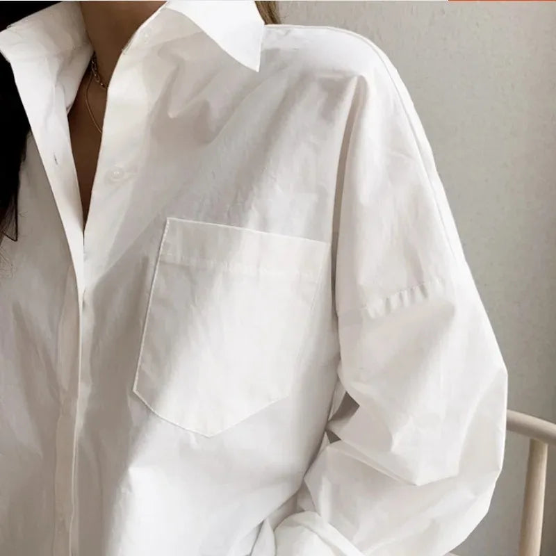 Ellie | Women's Oversized Button Up Shirt with Long Sleeves and Chest Pocket