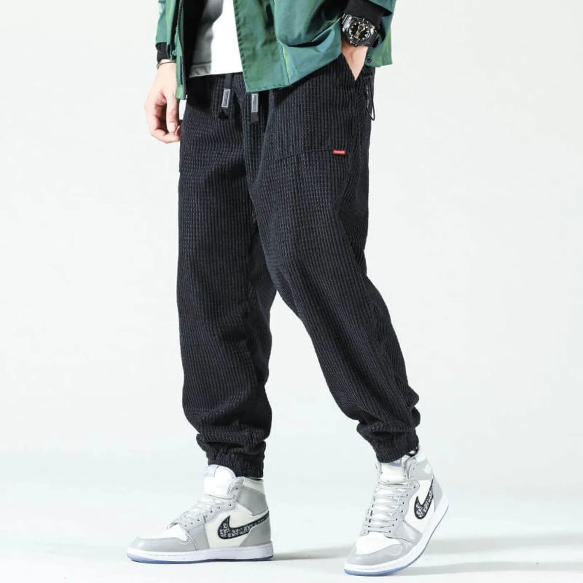 Women's corduroy drawstring pants with elasticated cuffs
