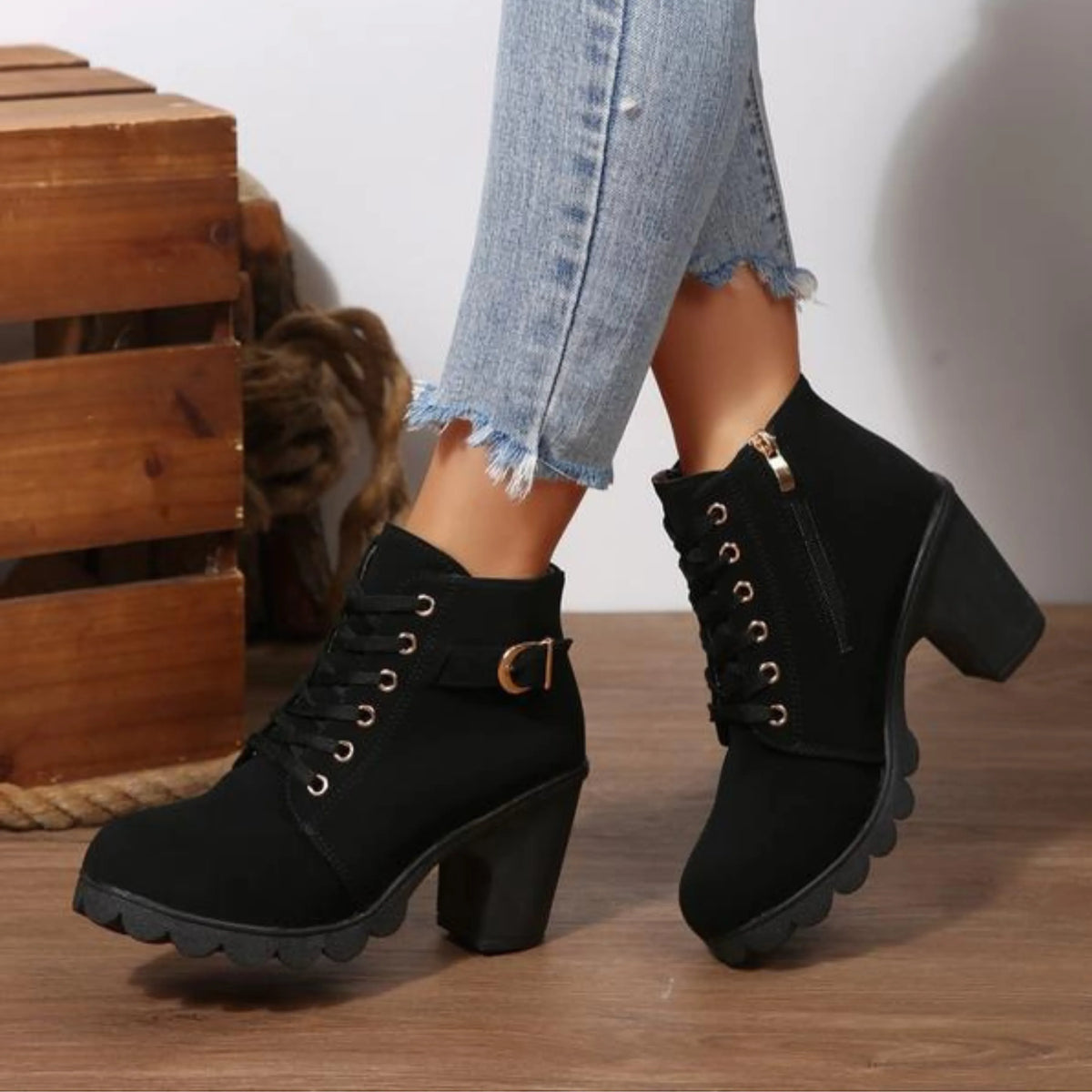 Chic Lace-Up Chunky Ankle Boots