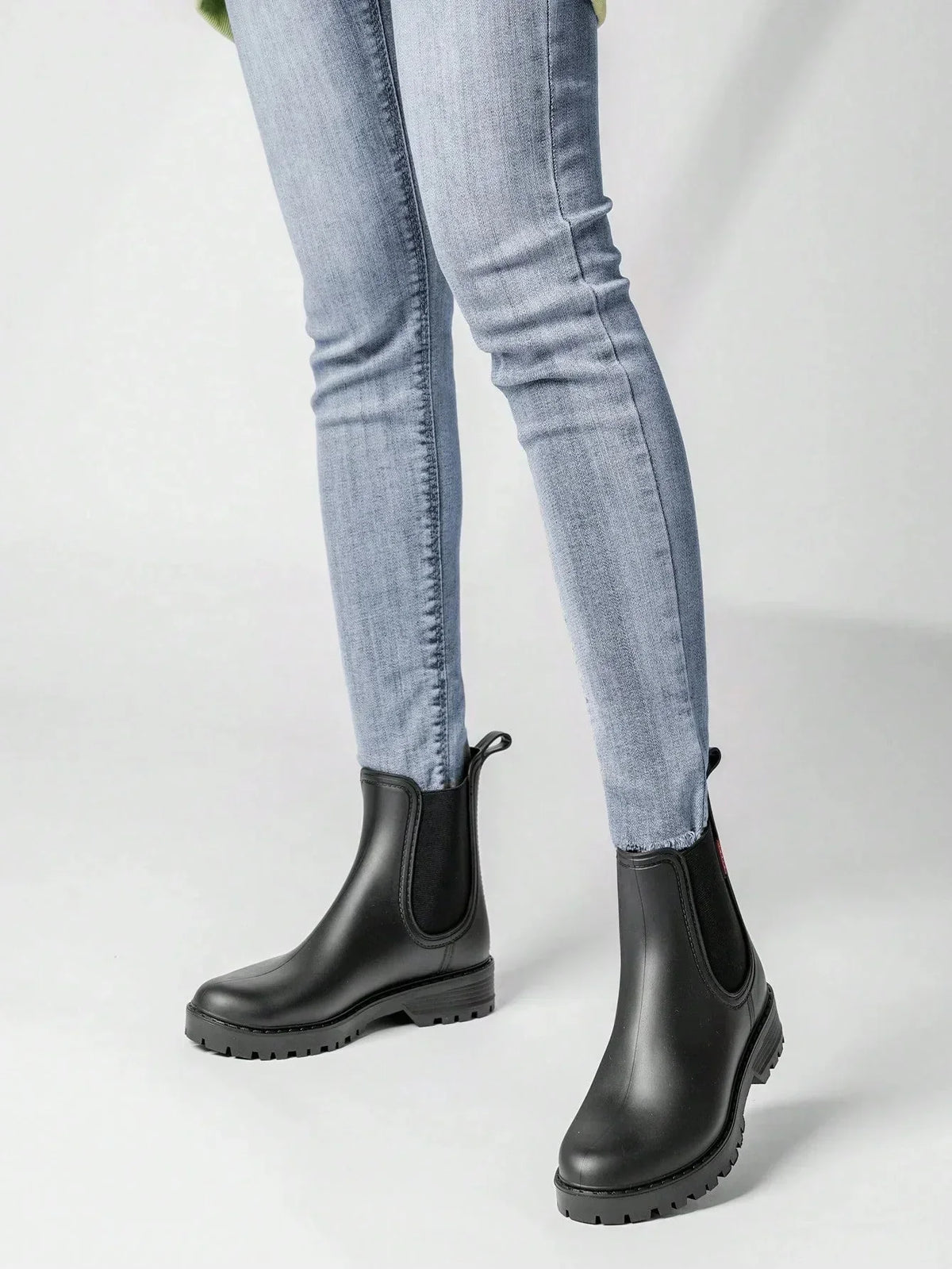 Women's chelsea boots with elastic side gussets