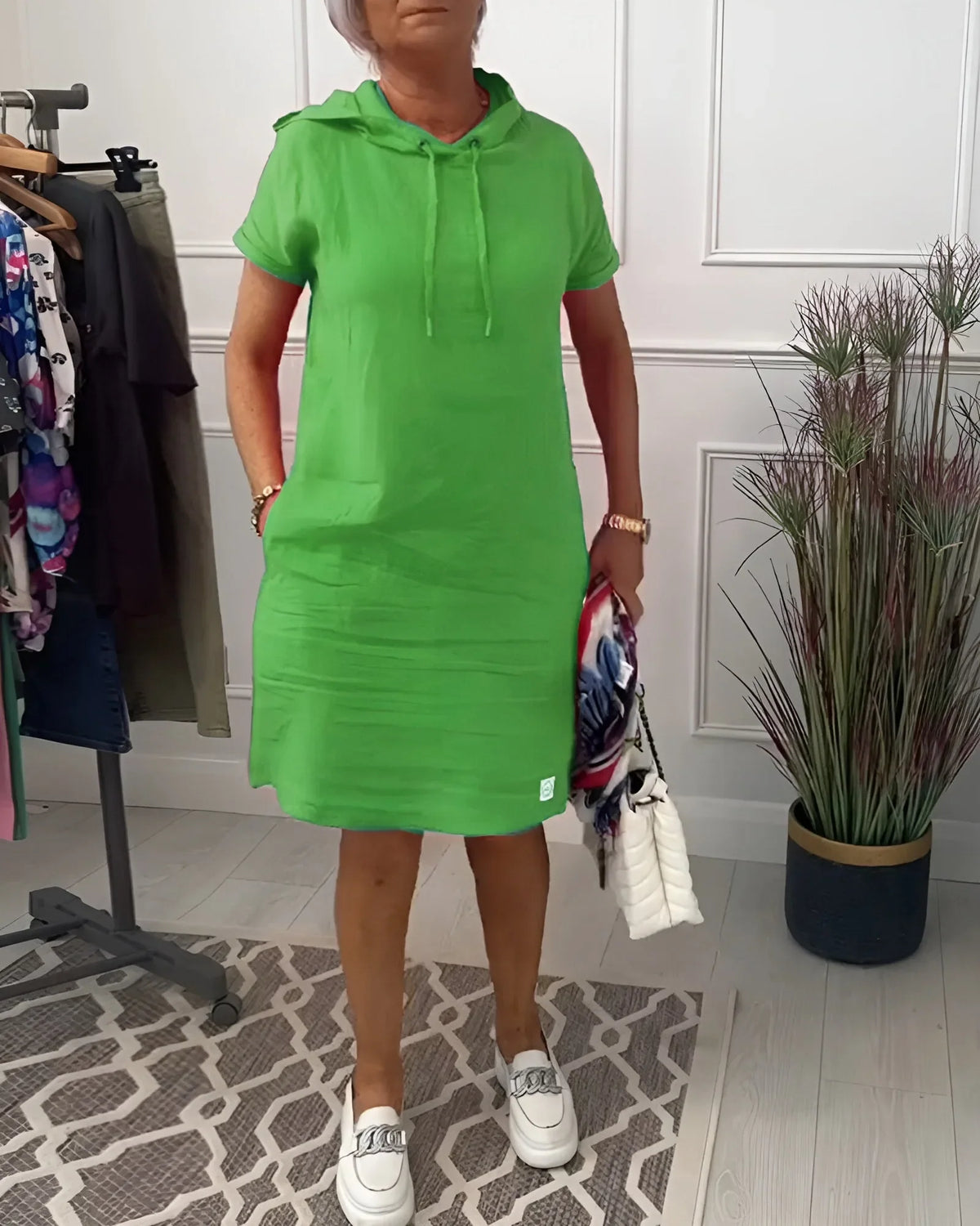 Women's hooded mini dress with side pockets