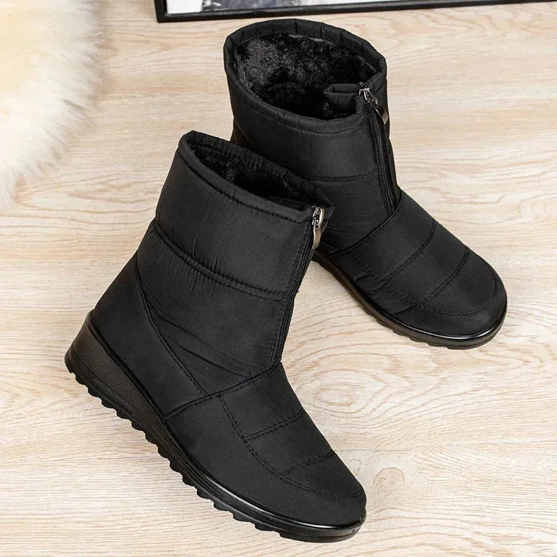 Women's quilted waterproof ankle boots