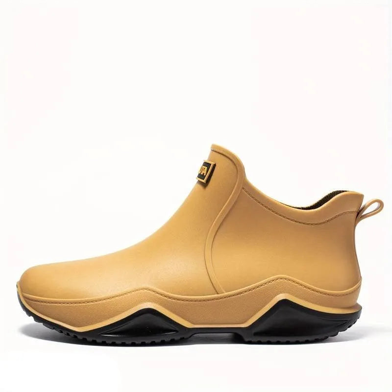 Women's waterproof ankle boots with chunky contrast sole