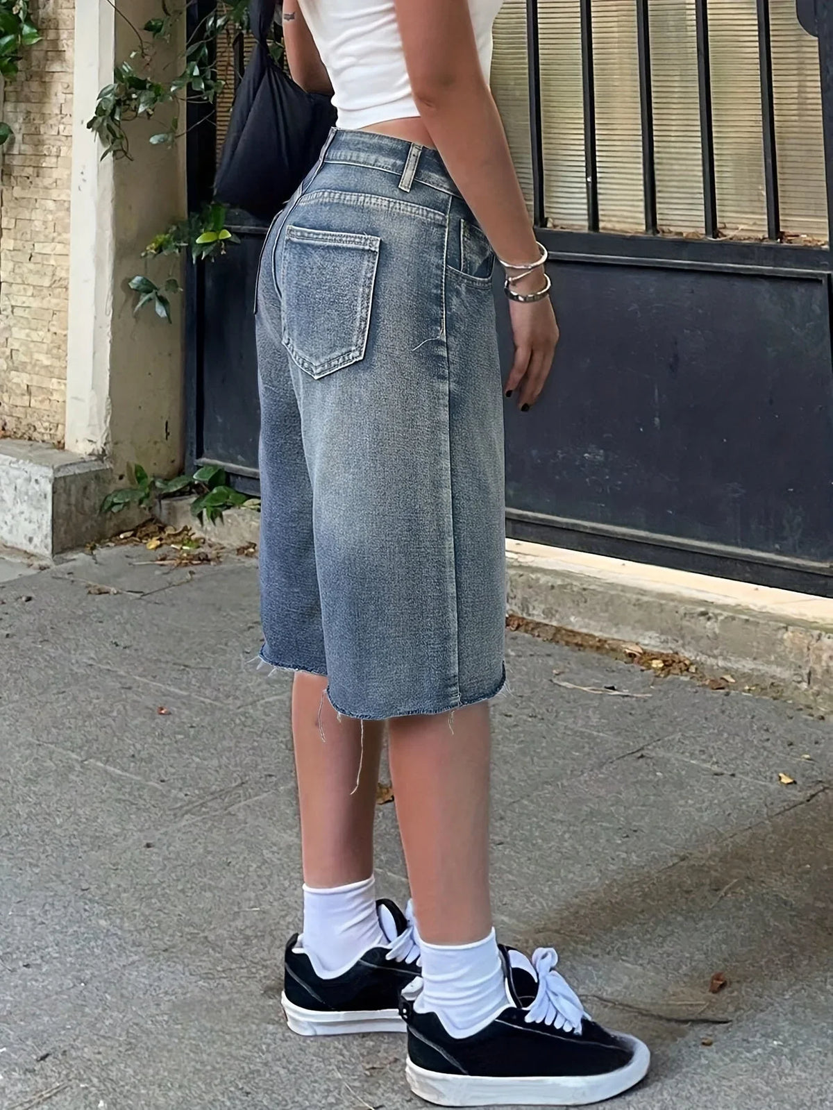 Evie | Women's Baggy Denim Wide Leg Shorts with High Waist and Raw Hem