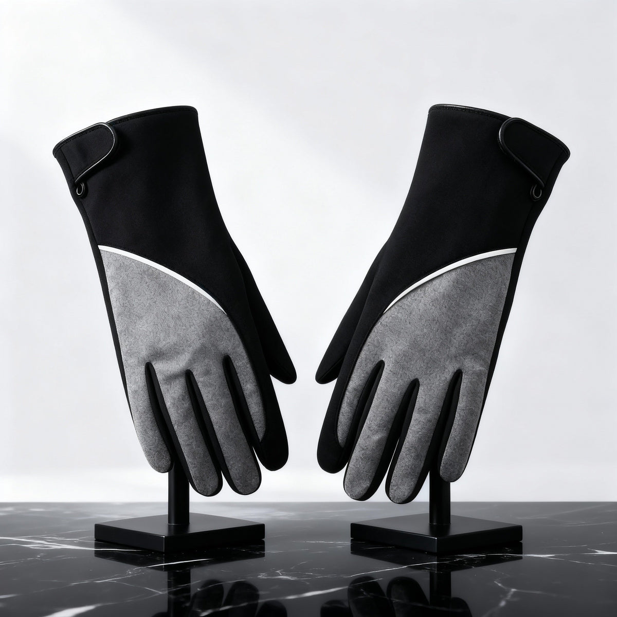 Marilyn | Women's Warm Two-Tone Winter Gloves