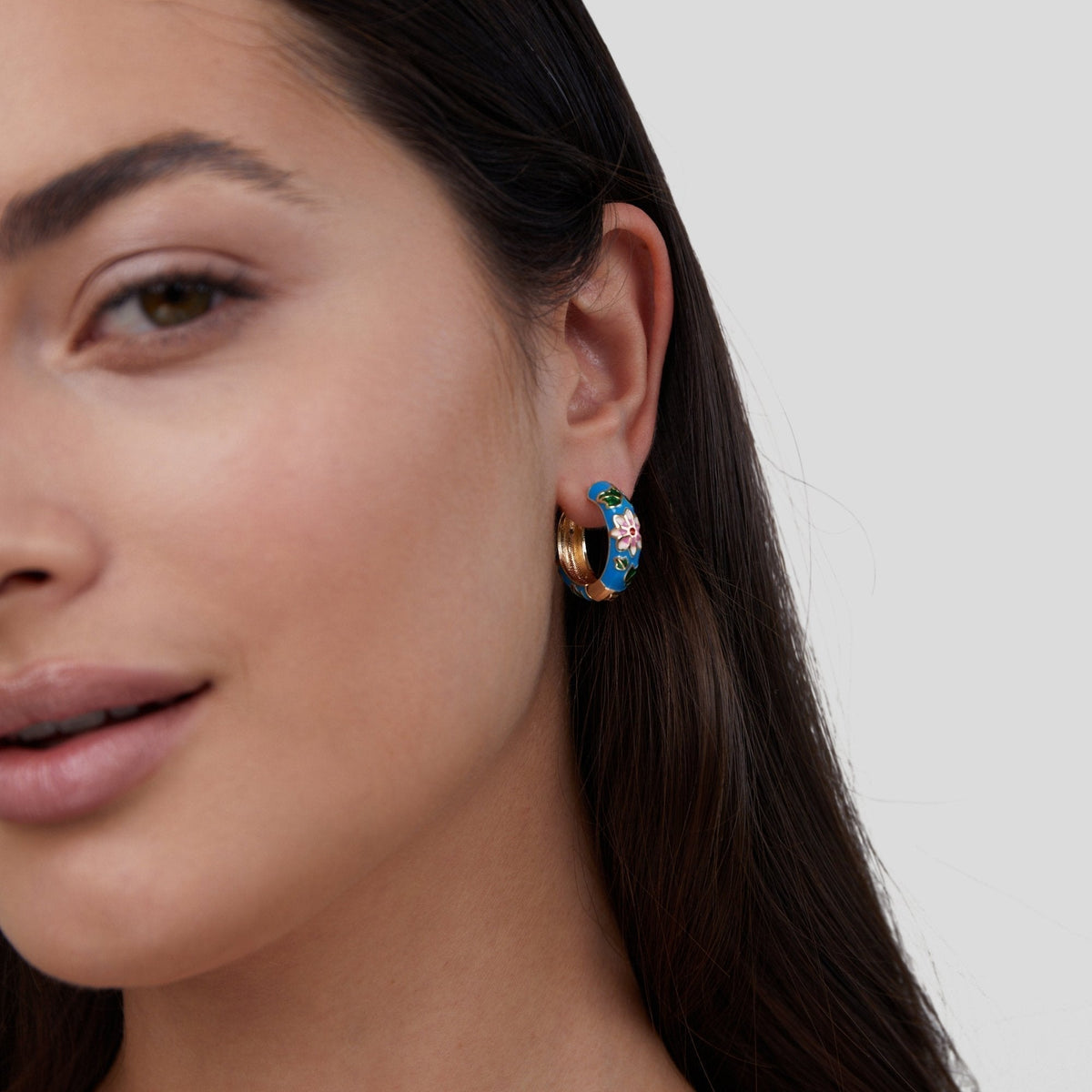 Gold Flower | Gold Circle Flower Earrings