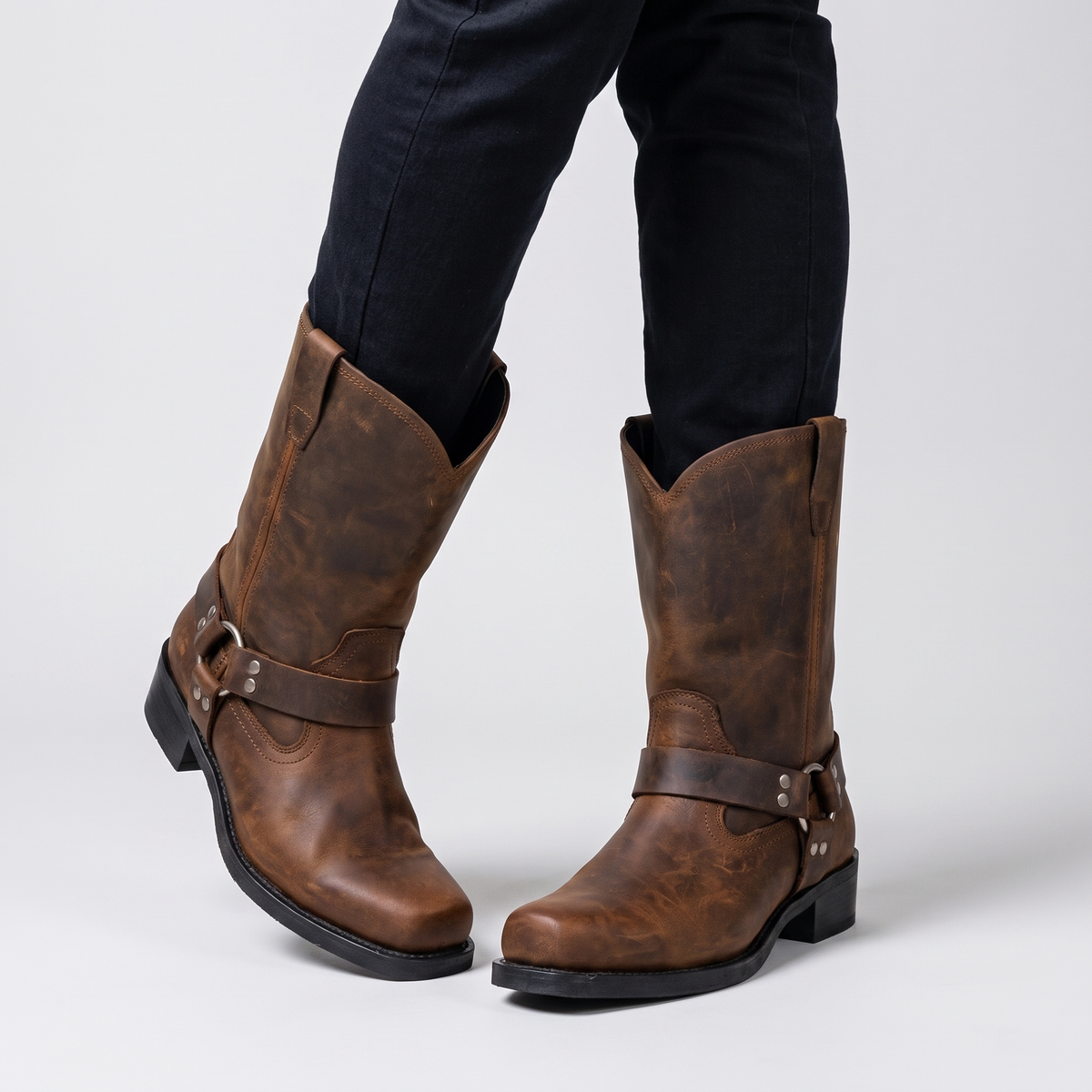Victor | Mens Genuine Leather Boots for Colder Days | Cushioned Insoles, Slip-Resistant Grip | Brown, Black US 7-12.5