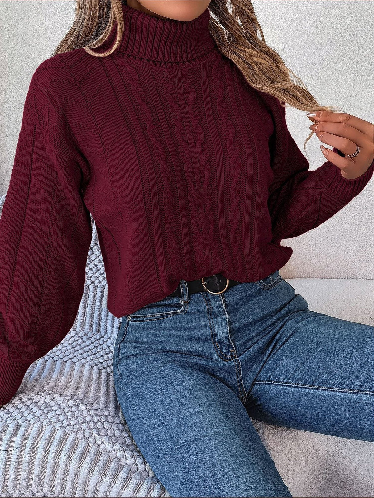Junia | Cable Knit Turtleneck Sweater with Long Sleeves for Women