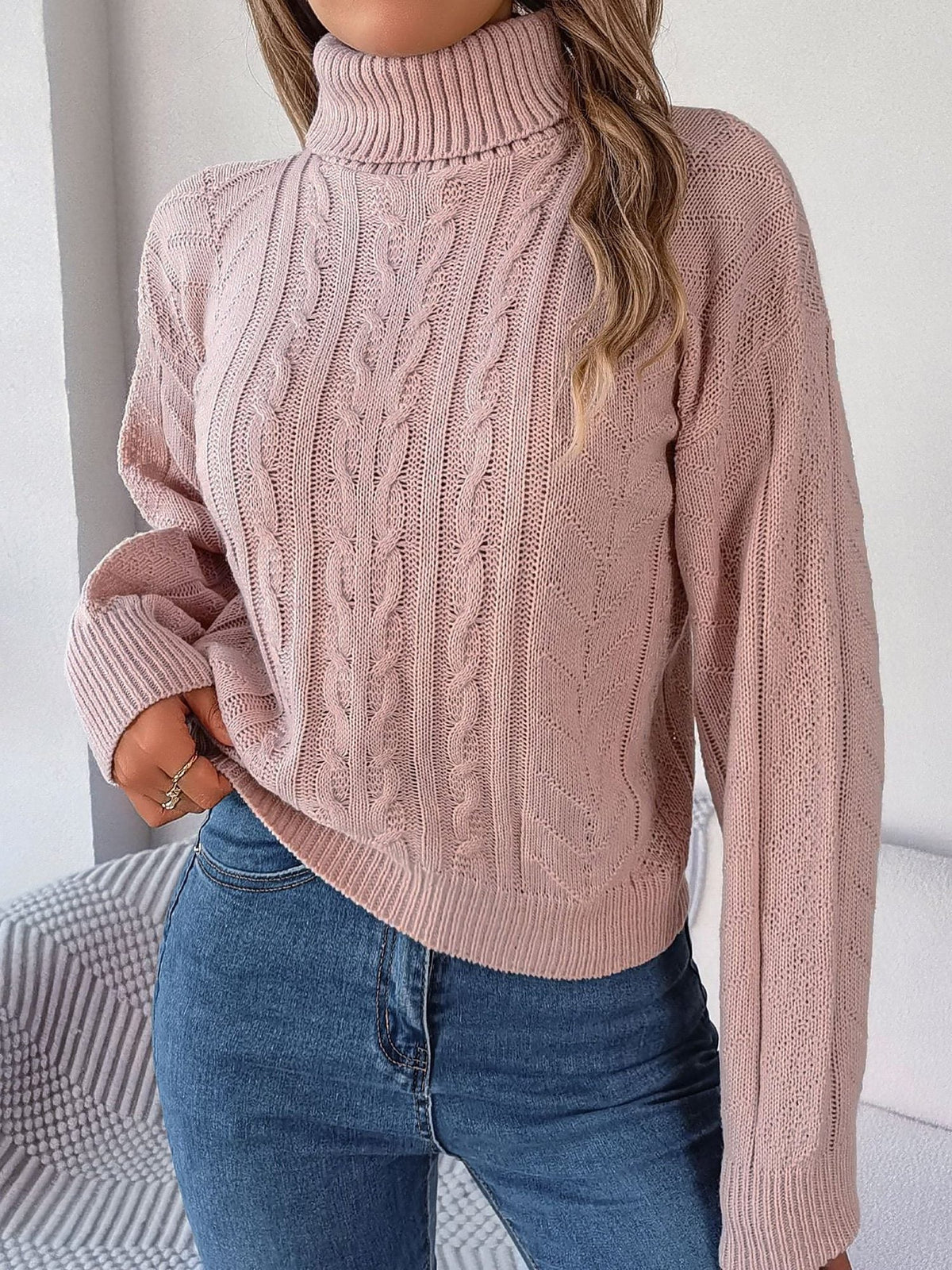 Junia | Cable Knit Turtleneck Sweater with Long Sleeves for Women