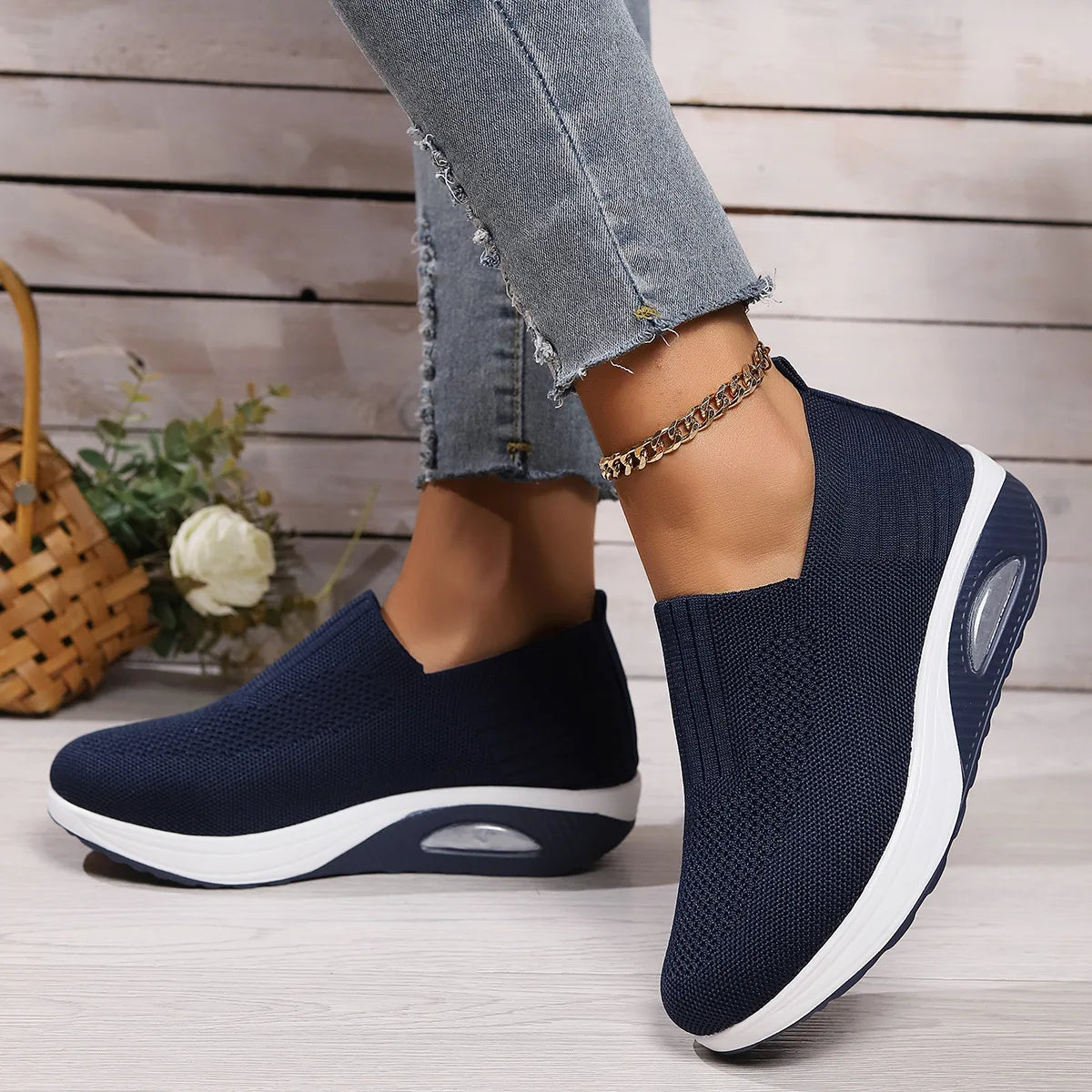 Lucinda | Women's Cushioned Orthopedic Sneakers