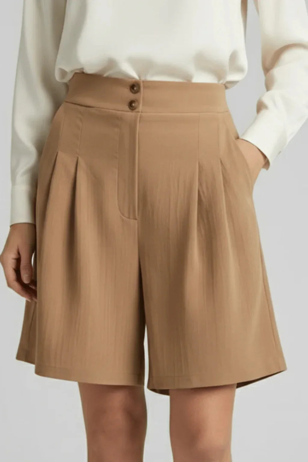 Naomi | Baggy Pleated Wide Leg Tailored Bermuda Shorts with Side Pockets