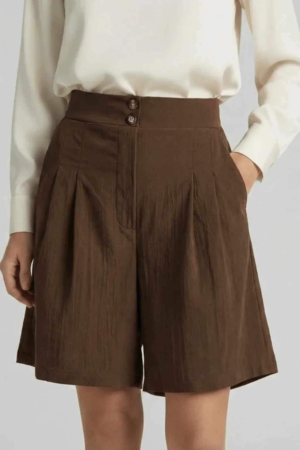 Naomi | Baggy Pleated Wide Leg Tailored Bermuda Shorts with Side Pockets