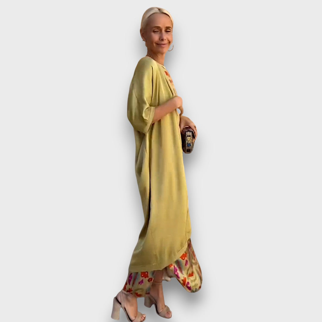 Vera – Flowing Maxi Dress with Pastel Cardigan