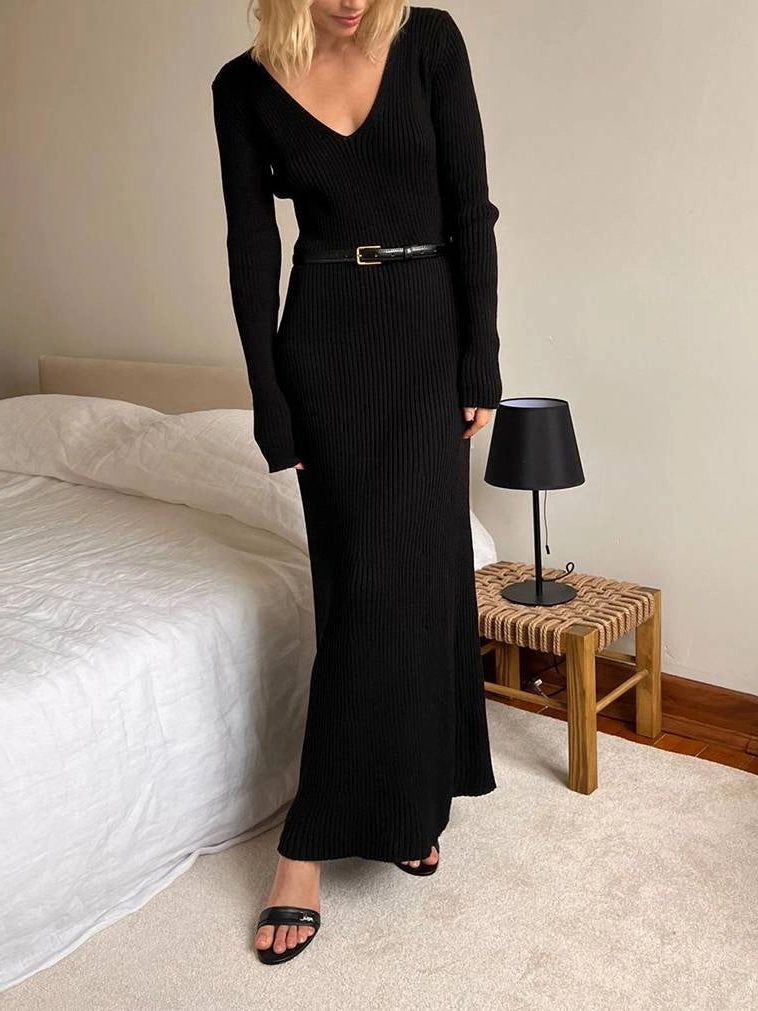 Rhonwen | Ribbed Knit Maxi Dress with V-Neck for Women
