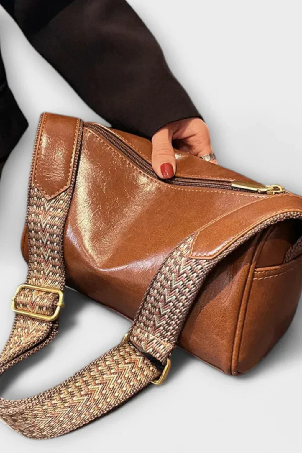 Roberta | Women's Crossbody Shoulder Bag with Wide Strap