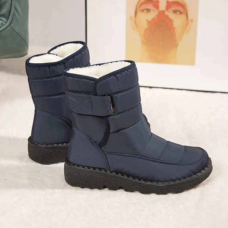 Snow Boots - Fleece Lined Ankle Strap Women's Winter Boots