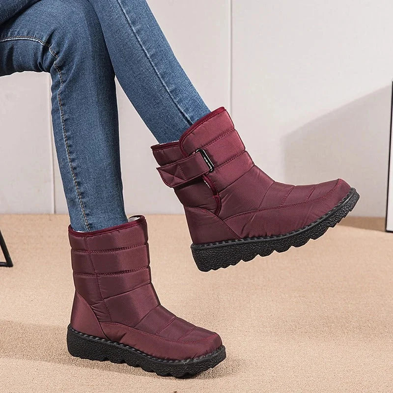Snow Boots - Fleece Lined Ankle Strap Women's Winter Boots